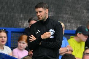 0-7惨败森林后布莱顿各项赛事取四连胜，双杀蓝军胜圣徒伯恩茅斯