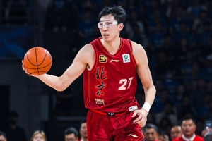 北京球员注册信息：陈盈骏&范子铭&周琦顶薪 方硕&翟晓川老将合同