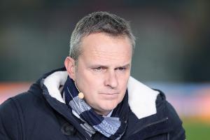 博伊射门反弹到后卫手臂造点！哈曼质疑：我受够了，这不是足球