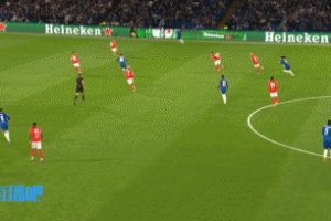 切尔西1-0领先！内托精准转移加纳乔横敲 里奥斯解围变爆射乌龙！