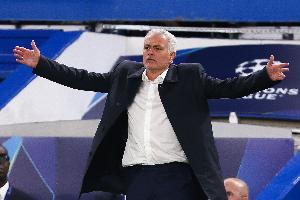 穆帅任重道远！本菲卡欧冠2连败赛程凶险，联赛4分劣势周末战榜首