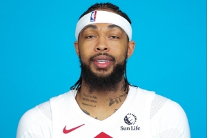 交易243天终于完成猛龙首秀！英格拉姆12投6中&罚球7中6砍下19分