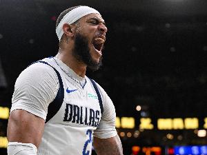 右脚踝扭伤！加福德今天将继续缺阵对阵奇才比赛！