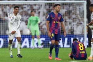 不愧是你佩德里被贝林放倒痛苦摸喉，后者随即模仿掐自己脖子