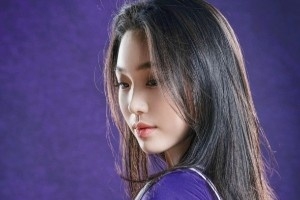 王芙蕖晒NCAA西北大学定妆照：新号码 第三年 享受球场