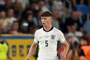 意媒：尤文有意引进23岁图卢兹后卫克雷斯韦尔，转会费1000万欧