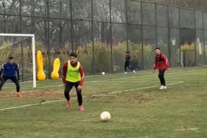 间歇期更新！大家来看看主教练披挂上阵是什么水平？