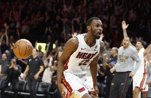 维金斯：我们的防守是团队协作的成果 每个人都在相互支持队友