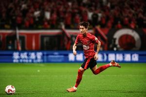 体坛：韦世豪、周定洋都倾向于留在成都，续约进展比较顺利