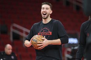 火箭首发：卡佩拉顶替缺阵的申京 搭阿门、奥科吉、杜兰特、小贾