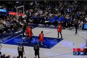 全民皆兵！马绍尔弧顶压哨三分轰进 独行侠单节37-20净胜火箭17分