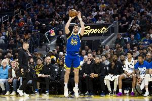 昨天弟弟救灰熊今天哥哥救勇士 绝不退缩！这是斯潘塞兄弟的故事