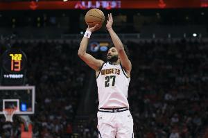 炸裂输出！贾马尔·穆雷打满首节13中10爆砍23分2助 三分3中1