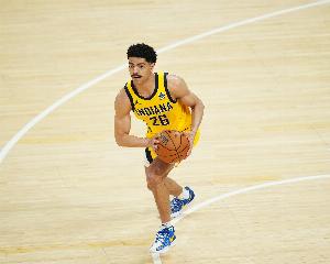 场均6.5分！卡莱尔：本·谢泼德小腿一级拉伤 将至少缺阵10天