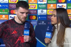 罗伯逊：萨拉赫总是给自己施加巨大压力，他不习惯不能出场比赛