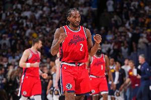 船记：哈登小卡祖巴茨同场赢8 分 但只要一人下场局面便急转直下