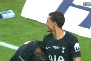 约翰逊第3分钟破门+做出孙兴慜庆祝，热刺1-0领先