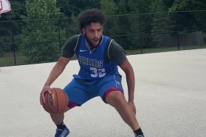 这是模仿马里昂还是霸王龙啊？