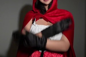 快生了吧？张曼源晒手势舞视频：胖的我扭两下都气喘吁吁