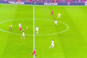 国外球迷：维尔茨这脚传球有失水准