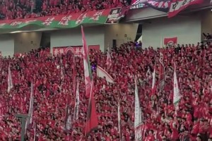 剑拔弩张！河南球迷赛前高喊：国安**！